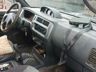 Usata Mitsubishi L 2001 Grigio Berlina