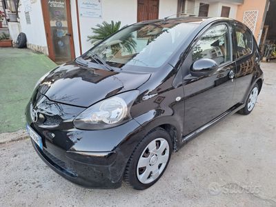 usata Toyota Aygo Aygo 1.0 12V VVT-i 5 porte Blue