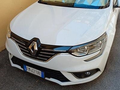 Usata Renault Mégane IV 116 CV (85 kW) 2018 Bianco Berlina