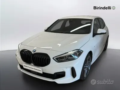 Usata BMW 116 M Sport 116 CV (85 kW) 2022 Alpinweiss iii pastello Utilitaria