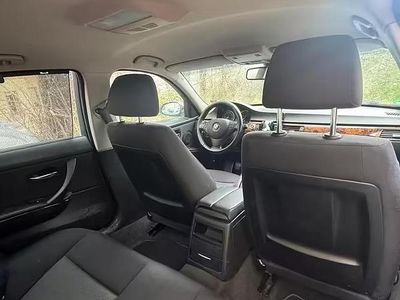 Usata BMW 318 Efficient Dynamics 2005 Grigio Station wagon