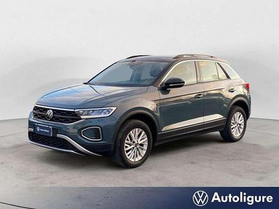 Usata VW T-Roc Life 150 CV (110 kW) 2024 Blu/azzurro SUV