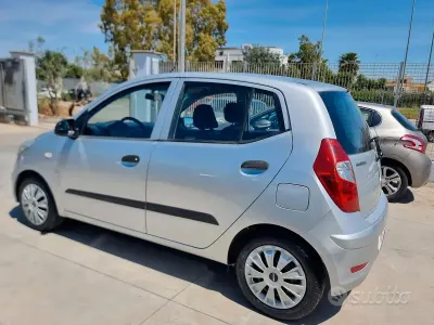 Usata Hyundai i10 Classic 69 CV (50 kW) 2012 Grigio Utilitaria