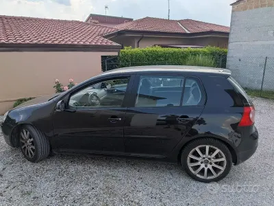 Usata VW Golf IV Sportline 136 CV (100 kW) 2004 Nero Station wagon
