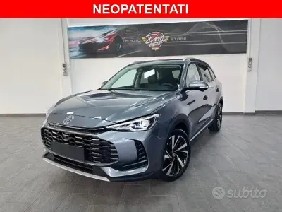 Nuova MG ZS Luxury 102 CV (75 kW) 2026 Grigio SUV