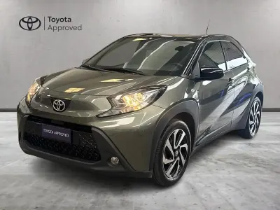 Usata Toyota Aygo X Trend 72 CV (52 kW) 2023 Grigio SUV