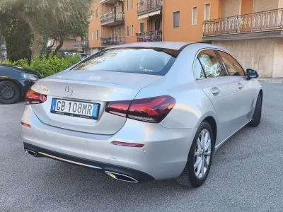 Usata Mercedes A180 116 CV (85 kW) 2020 Argento Berlina