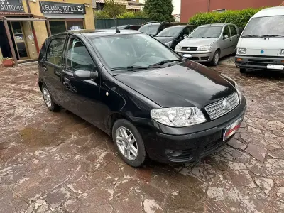 Occasion Fiat Punto Active 60 ch (44 kW) 2009 Noir Citadine