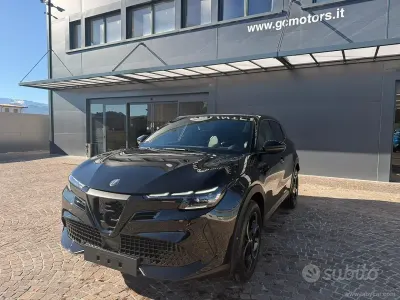 Nuova Alfa Romeo GT Junior Edizione Speciale 136 CV (100 kW) 2026 Nero SUV