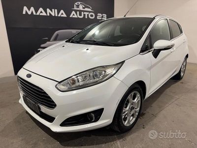 Gebraucht Ford Fiesta 75 PS (55 kW) 2017 Weiß Limousine