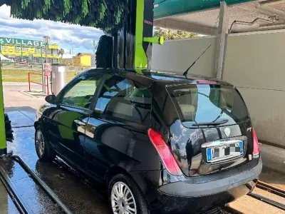 Usata Lancia Ypsilon 69 CV (50 kW) 2006 Nero Utilitaria