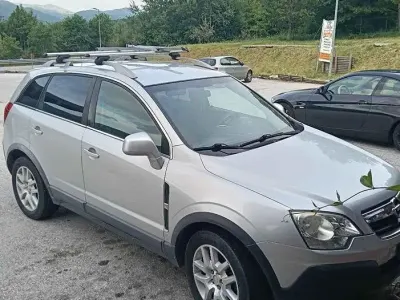 Usata Opel Antara 127 CV (93 kW) 2010 Grigio SUV