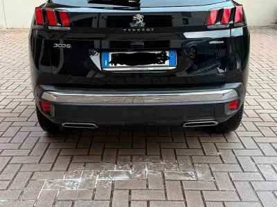 Usata Peugeot 3008 GT-line 131 CV (96 kW) 2018 Nero SUV