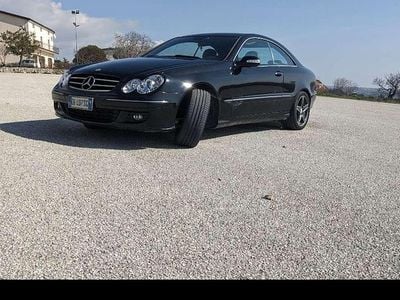 Usata Mercedes CLK220 Avantgarde 150 CV (110 kW) 2006 Coupé