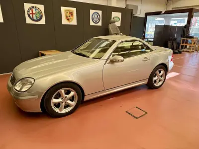 Usata Mercedes SLK320 218 CV (160 kW) 2001 Cabrio