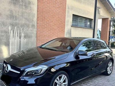 Usata Mercedes A180 109 CV (80 kW) 2018 Berlina