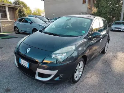 Usata Renault Scenic E-Tech Dynamique 110 CV (80 kW) 2011 Nero Monovolume