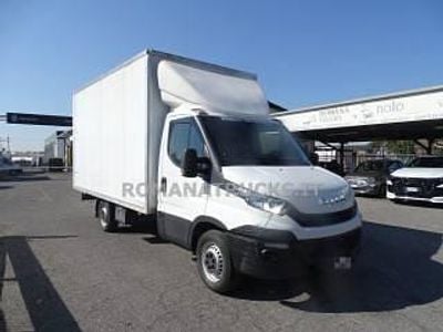 Usata Renault Master 145 CV (106 kW) 2022 Bianco pastello Monovolume