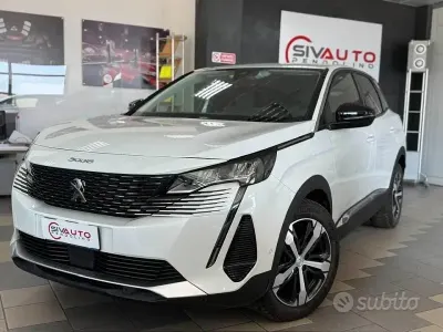 Usata Peugeot 3008 Allure 131 CV (96 kW) 2022 Bianco SUV