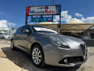 Usata Alfa Romeo Giulietta Super 120 CV (88 kW) 2018 Grigio Utilitaria