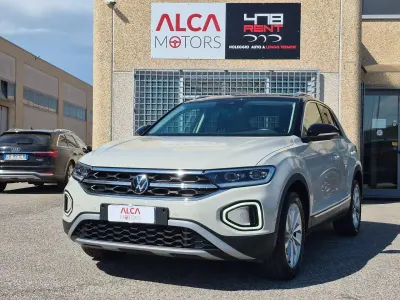 Usata VW T-Roc Style 110 CV (80 kW) 2023 Ascot grey SUV