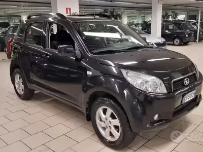 Usata Daihatsu Terios 105 CV (77 kW) 2007 Nero SUV