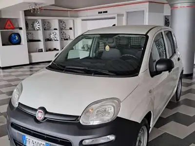 Usata Fiat Panda Easy 80 CV (58 kW) 2016 Bianco Utilitaria