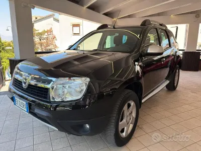 Usata Dacia Duster Lauréate 107 CV (78 kW) 2012 Nero SUV