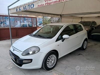 Usata Fiat Punto Evo 69 CV (50 kW) 2011 Bianco Utilitaria