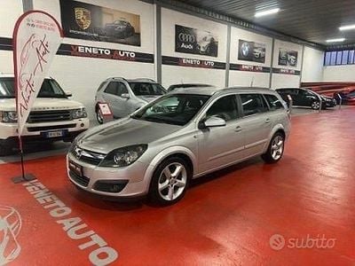 Occasion Opel Astra Club 115 ch (84 kW) 2008 Gris Break