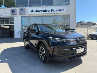 Usata VW Tiguan Comfortline 150 CV (110 kW) 2024 Grenadill black met. SUV
