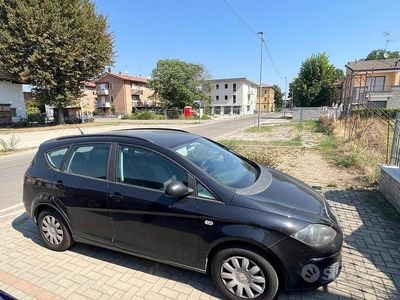 Usata Seat Altea XL 102 CV (75 kW) 2010 Nero Monovolume