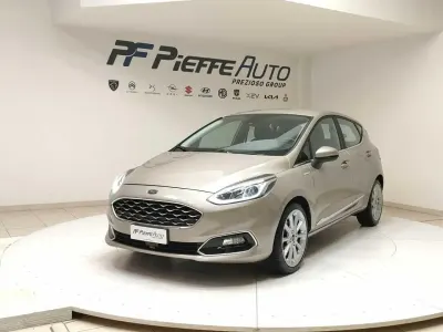 Usata Ford Fiesta Vignale 120 CV (88 kW) 2018 Beige Utilitaria