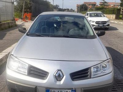 Usata Renault Mégane II 100 CV (73 kW) 2005 Berlina