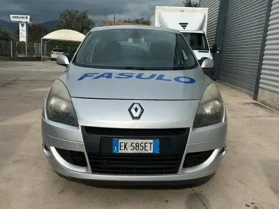 Usata Renault Scénic III 110 CV (80 kW) 2011 Grigio Monovolume