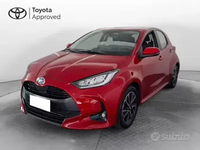 Usata Toyota Yaris Hybrid Trend 116 CV (85 kW) 2023 Rosso Berlina