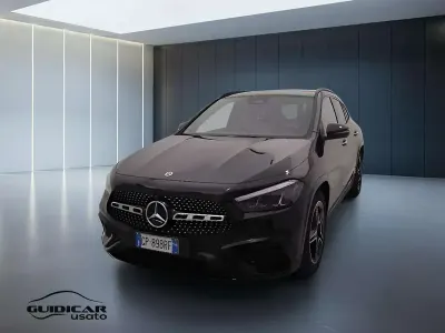 Usata Mercedes GLA180 Advanced Plus 116 CV (85 kW) 2023 Nero SUV