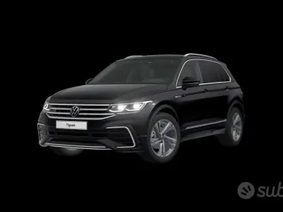 Usata VW Tiguan R-line 150 CV (110 kW) 2022 Nero SUV
