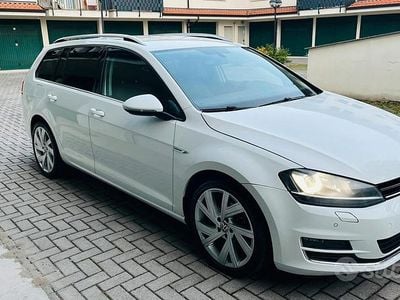 Usata VW Golf VII 110 CV (80 kW) 2016 Bianco Station wagon