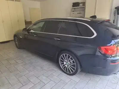 Usata BMW 530 258 CV (189 kW) 2011 Bluazzurro Station wagon