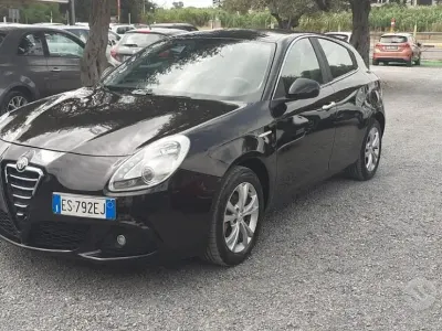 Usata Alfa Romeo Giulietta 105 CV (77 kW) 2013 Nero Utilitaria