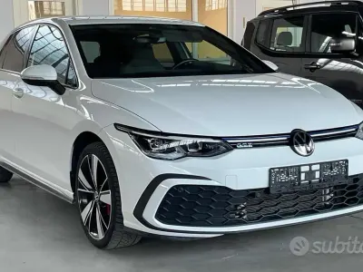 Usata VW Golf VIII GTE 150 CV (110 kW) 2021 Bianco Berlina
