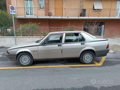 Usata Alfa Romeo 75 120 CV (88 kW) 1990 Berlina