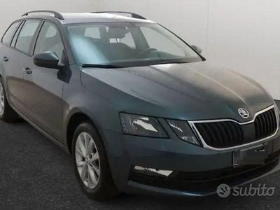 Usata Skoda Octavia 131 CV (96 kW) 2019 Grigio Station wagon