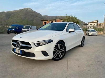 Usata Mercedes A180 Business 116 CV (85 kW) 2019 Bianco Berlina