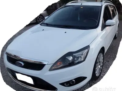 Usata Ford Focus Titanium 145 CV (106 kW) 2008 Bianco Station wagon