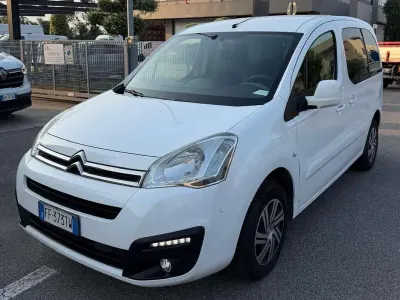 Usata Citroën Berlingo Feel 75 CV (55 kW) 2016 Bianco Monovolume