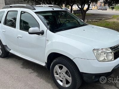 Bianco Usata 2011 Dacia Duster Berlina | 4000 € (Buon prezzo)