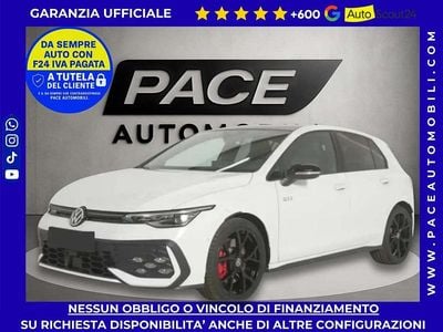 Usata VW Golf VIII GTI 265 CV (194 kW) 2024 Bianco pastello Berlina