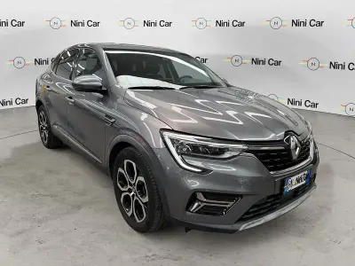 Usata Renault Arkana Techno 143 CV (105 kW) 2023 Grigio scuro SUV